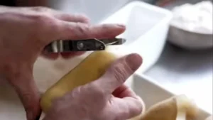 Eplucher les pommes de terre