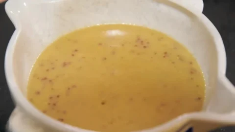 Astuce pour réussir une vinaigrette maison parfaite avec Philippe ETCHEBEST