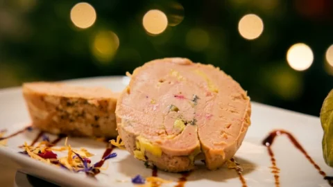 Foie gras maison ultra rapide en 5 minutes sans terrine, au micro ondes !
